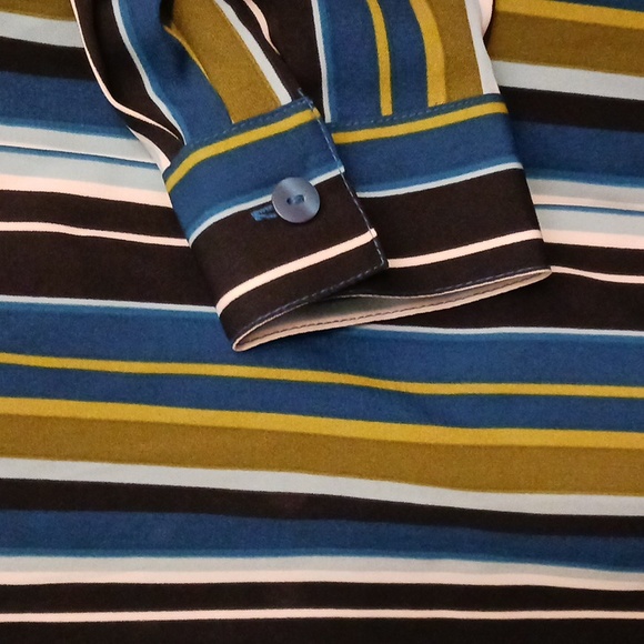 Chaus & CO size 12 women's button-up shirt with long sleeves in stripes colors. - Picture 9 of 17